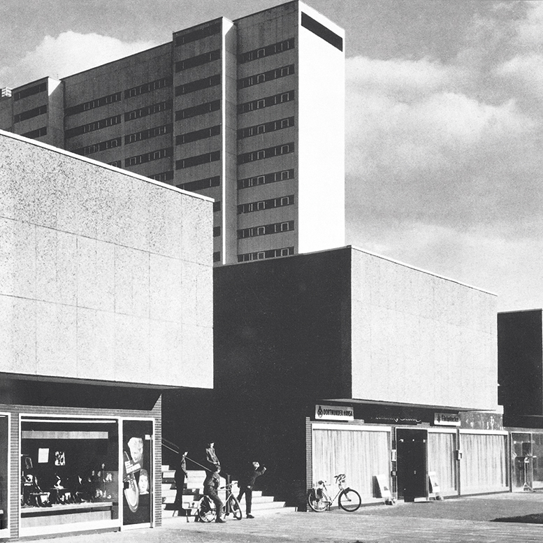 Typisch für die Wohnbau: Die Infrastruktur wie Läden wird gleich mitgebautHorchheimer Höhe, Koblenz